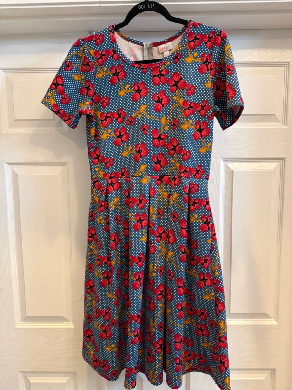 LuLaRoe Amelia Floral Dress. Blue Pink & Orange. Large. Pockets!